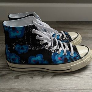 Converse hi-top